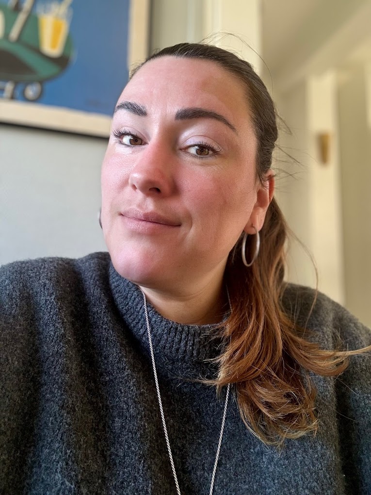 thalie benito infirmière ouistreham profil visage soins